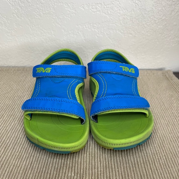 Teva - Picture 3 of 5